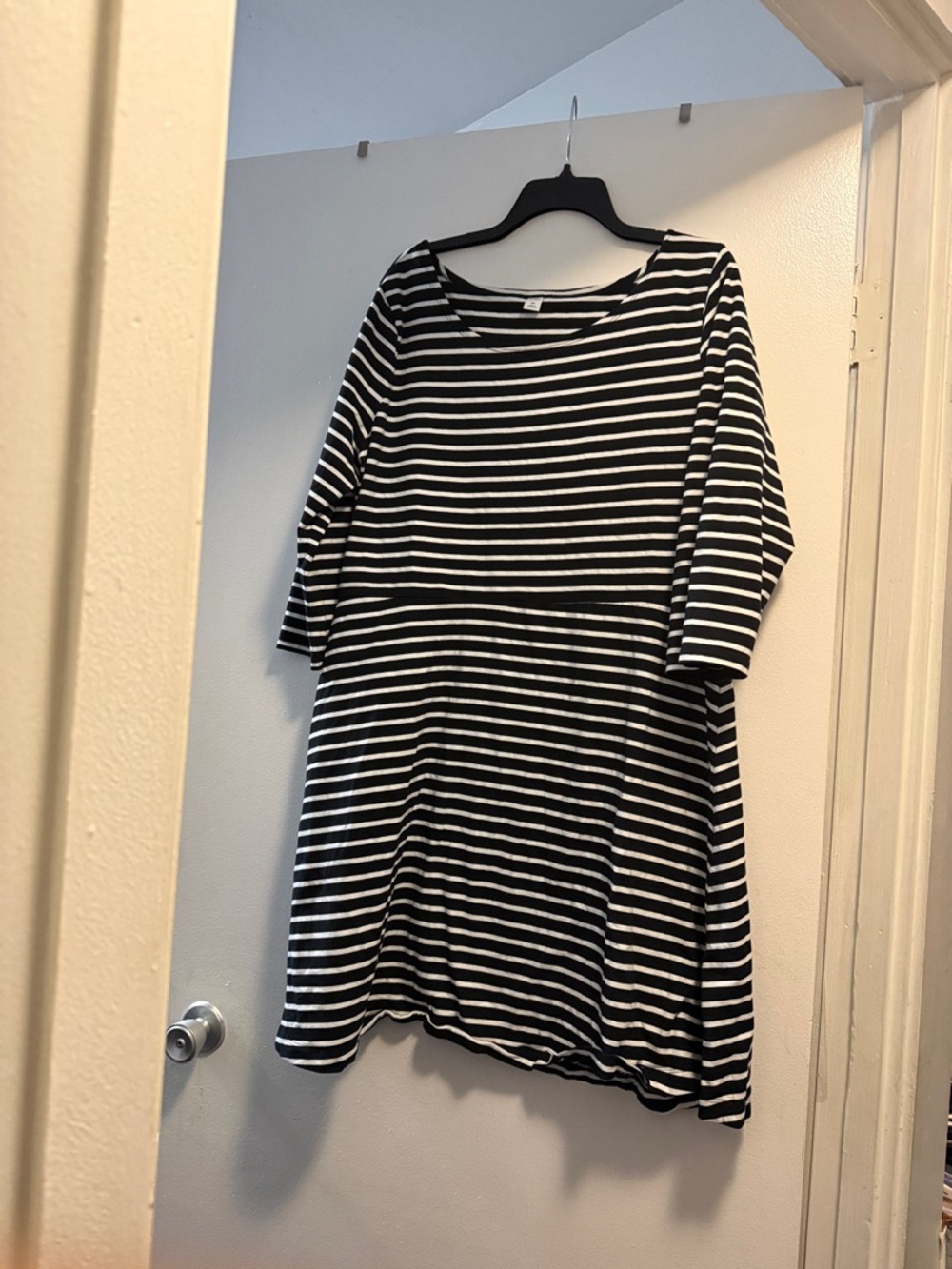 Old Navy Black & White Striped Long-Sleeve A-Line Dress